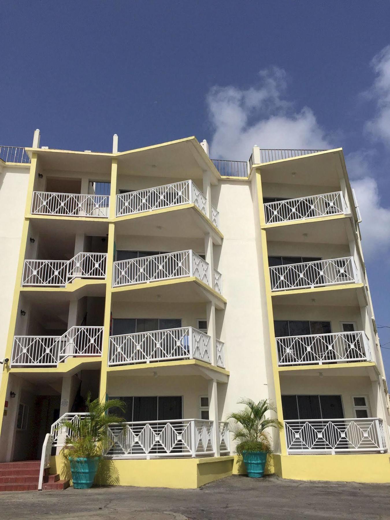 Southern Surf Beach Apartments Rockley Ngoại thất bức ảnh