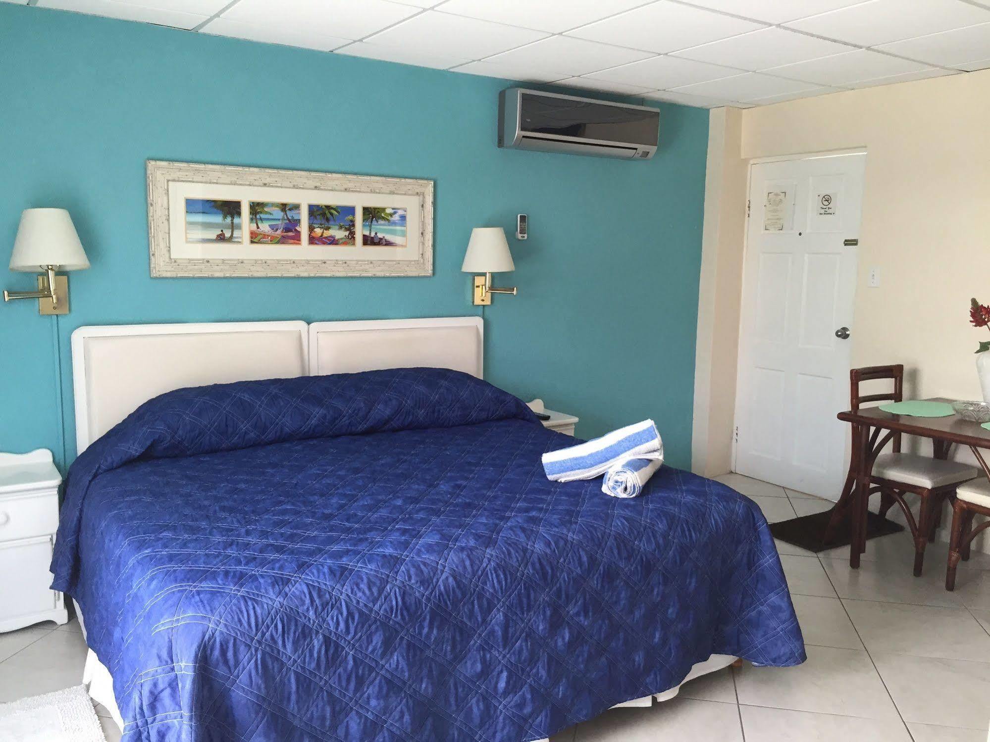 Southern Surf Beach Apartments Rockley Ngoại thất bức ảnh