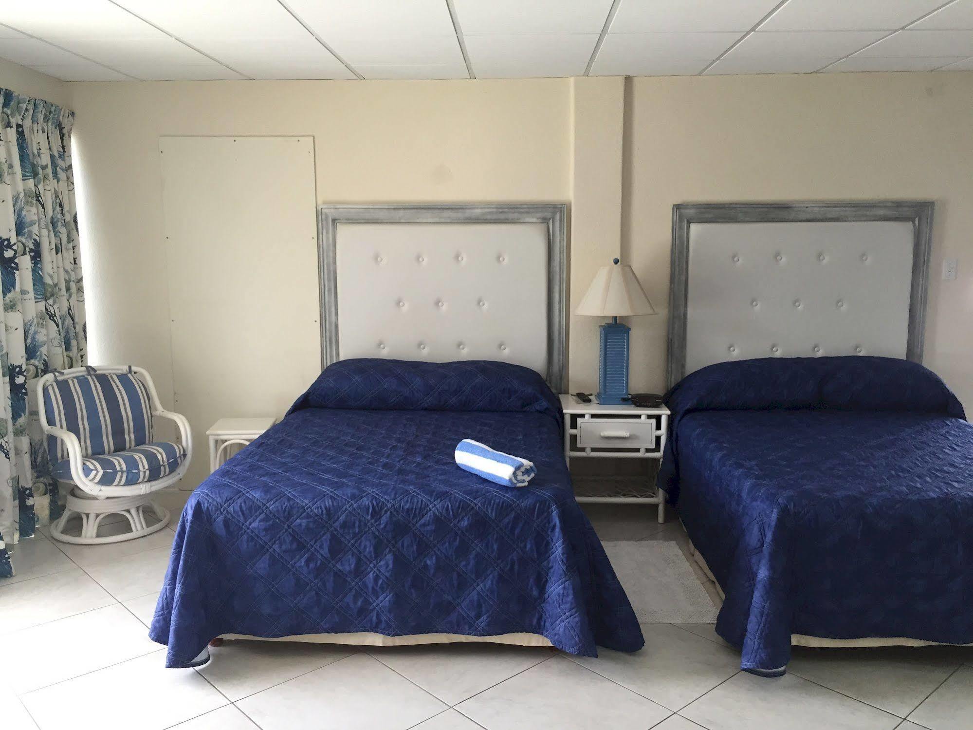 Southern Surf Beach Apartments Rockley Ngoại thất bức ảnh