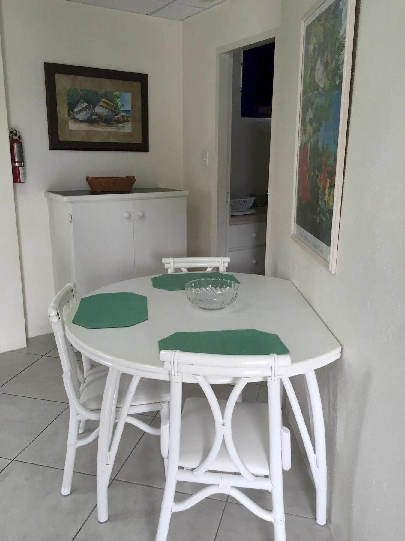 Southern Surf Beach Apartments Rockley Ngoại thất bức ảnh