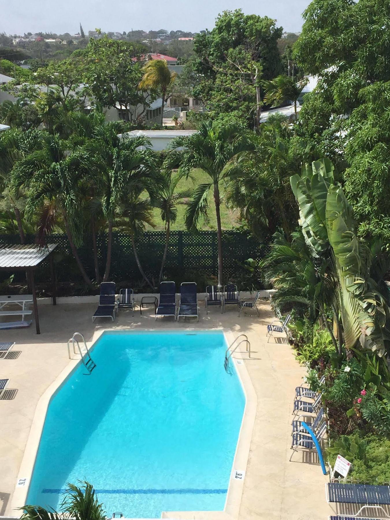 Southern Surf Beach Apartments Rockley Ngoại thất bức ảnh